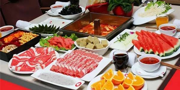 餐饮巨头接连失守！海底捞、黄焖鸡后，江西这些食品也惊爆问题，酒店管理雪上加霜